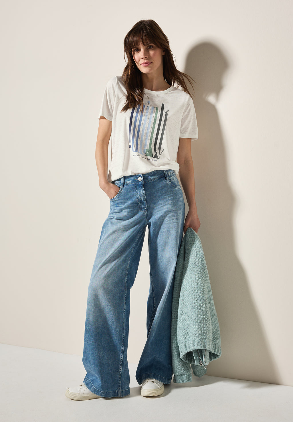 Ausbrenner-Shirt mit Wording