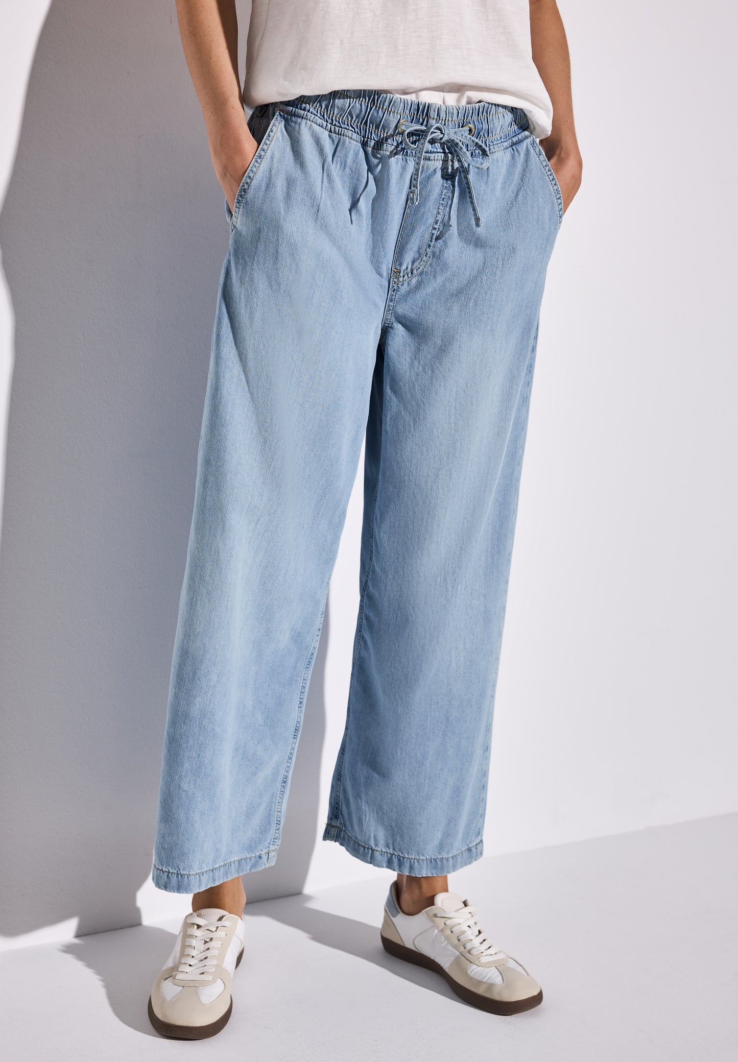 Wide Leg Jeans