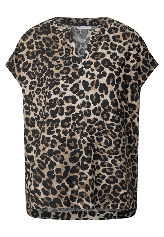 Blusenshirt mit Leo-Muster