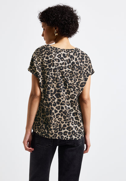 Blusenshirt mit Leo-Muster