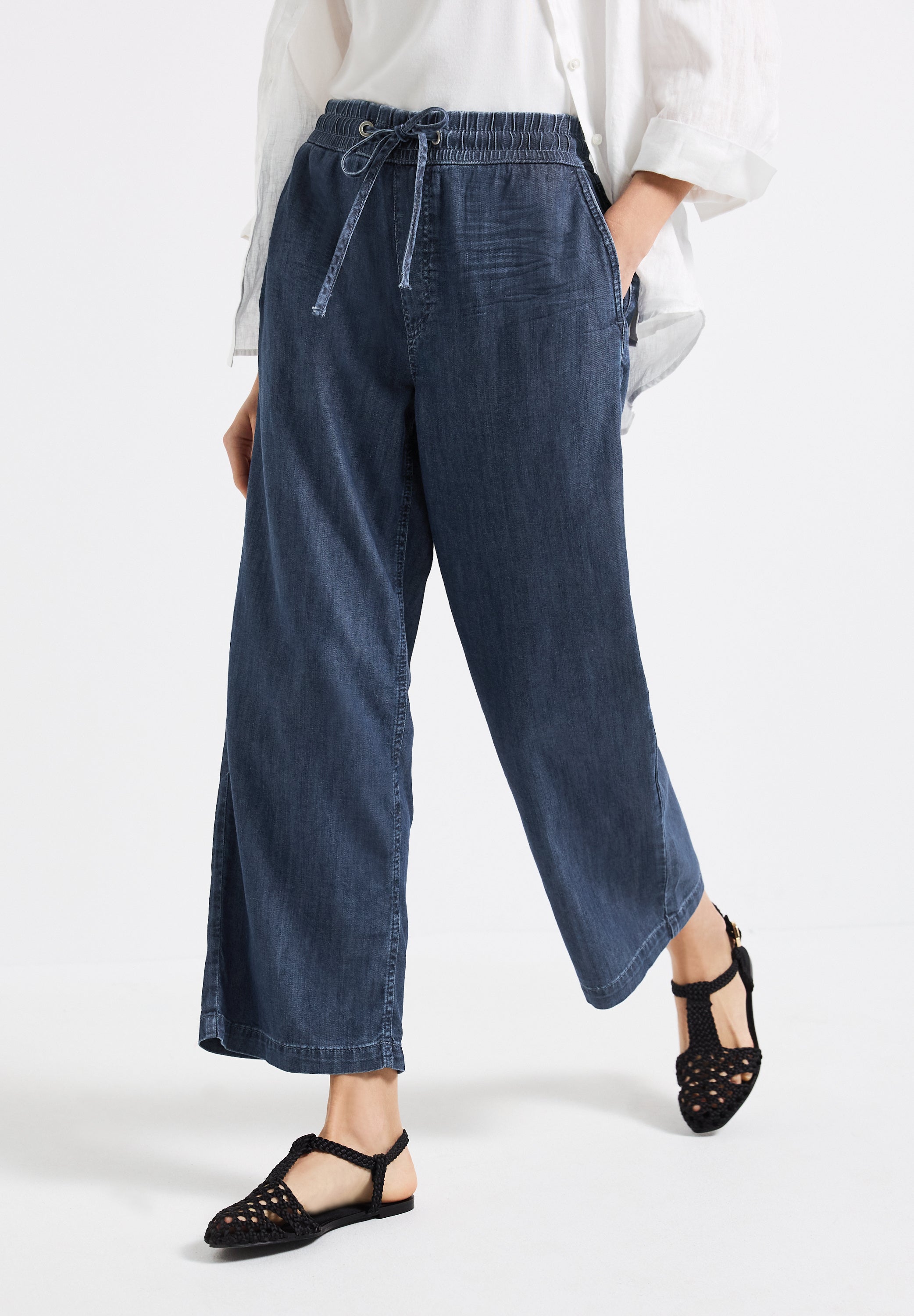 Wide Leg Jeans