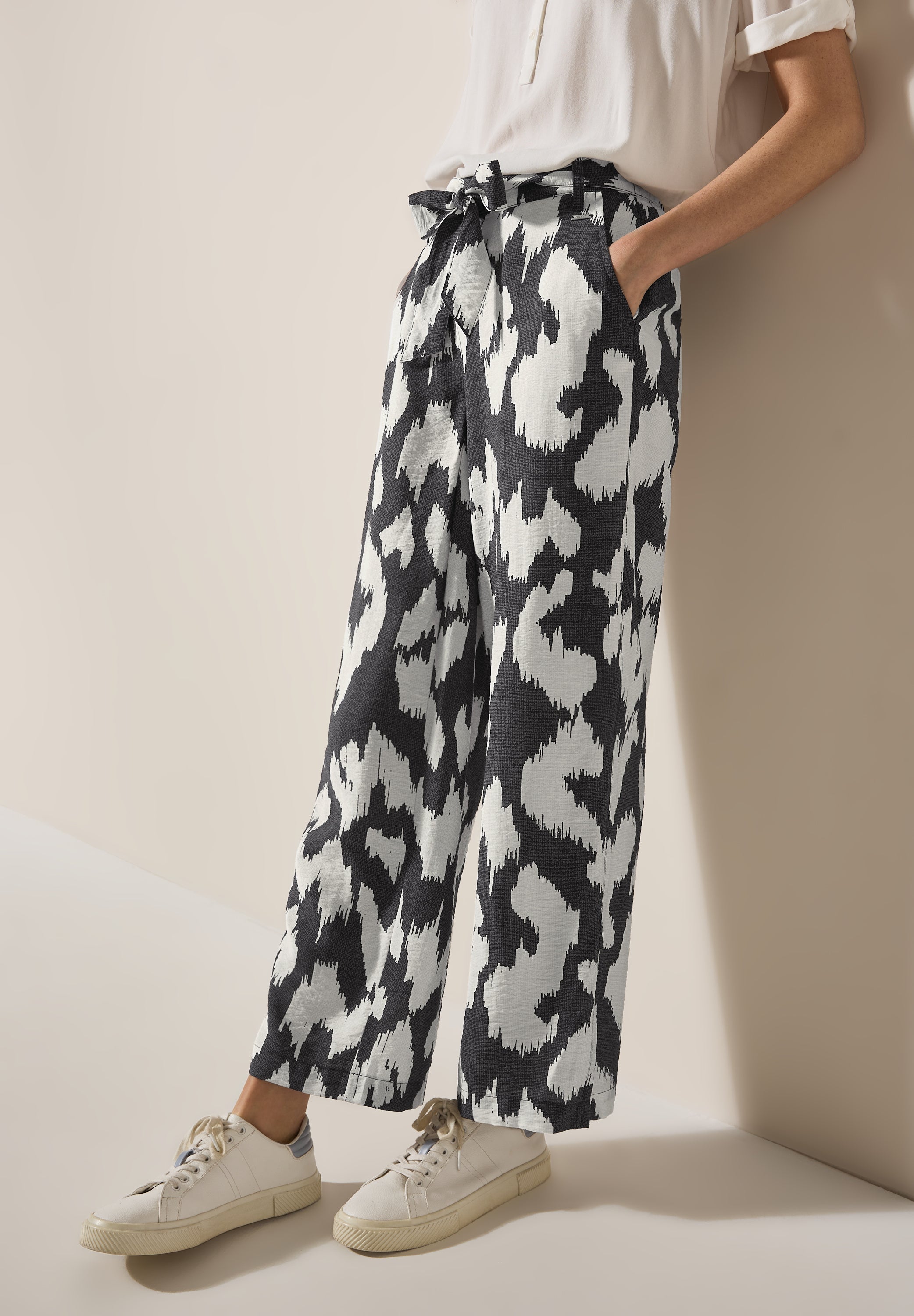 Gemusterte Wide Leg Hose