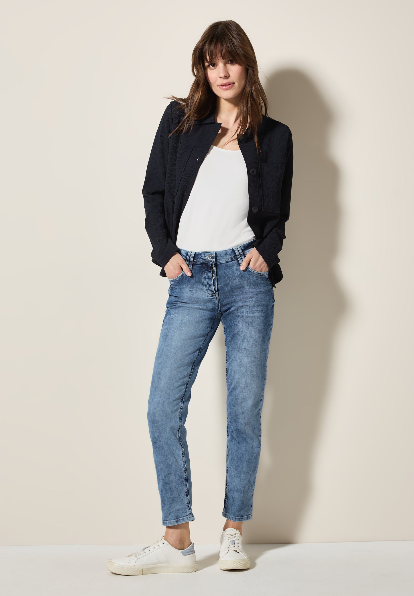 Jeans mit Turn-Up Detail