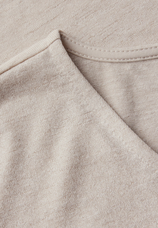 Schimmerndes V-Neck Shirt