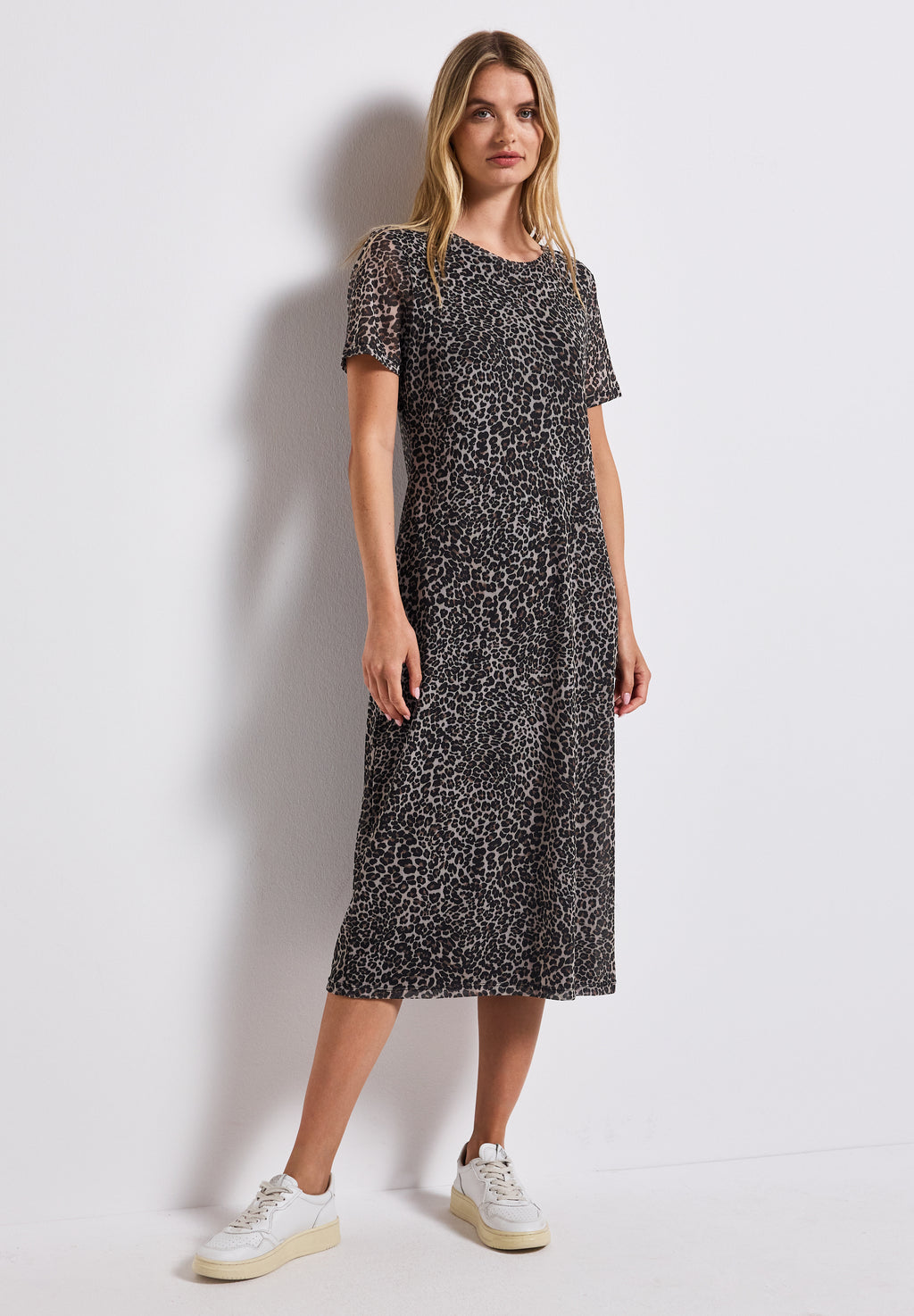 Mesh-Kleid mit Leo-Print