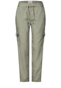 Leinenhose im Cargo-Look