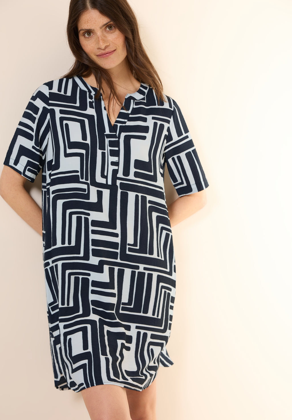 Gemustertes Strukturkleid