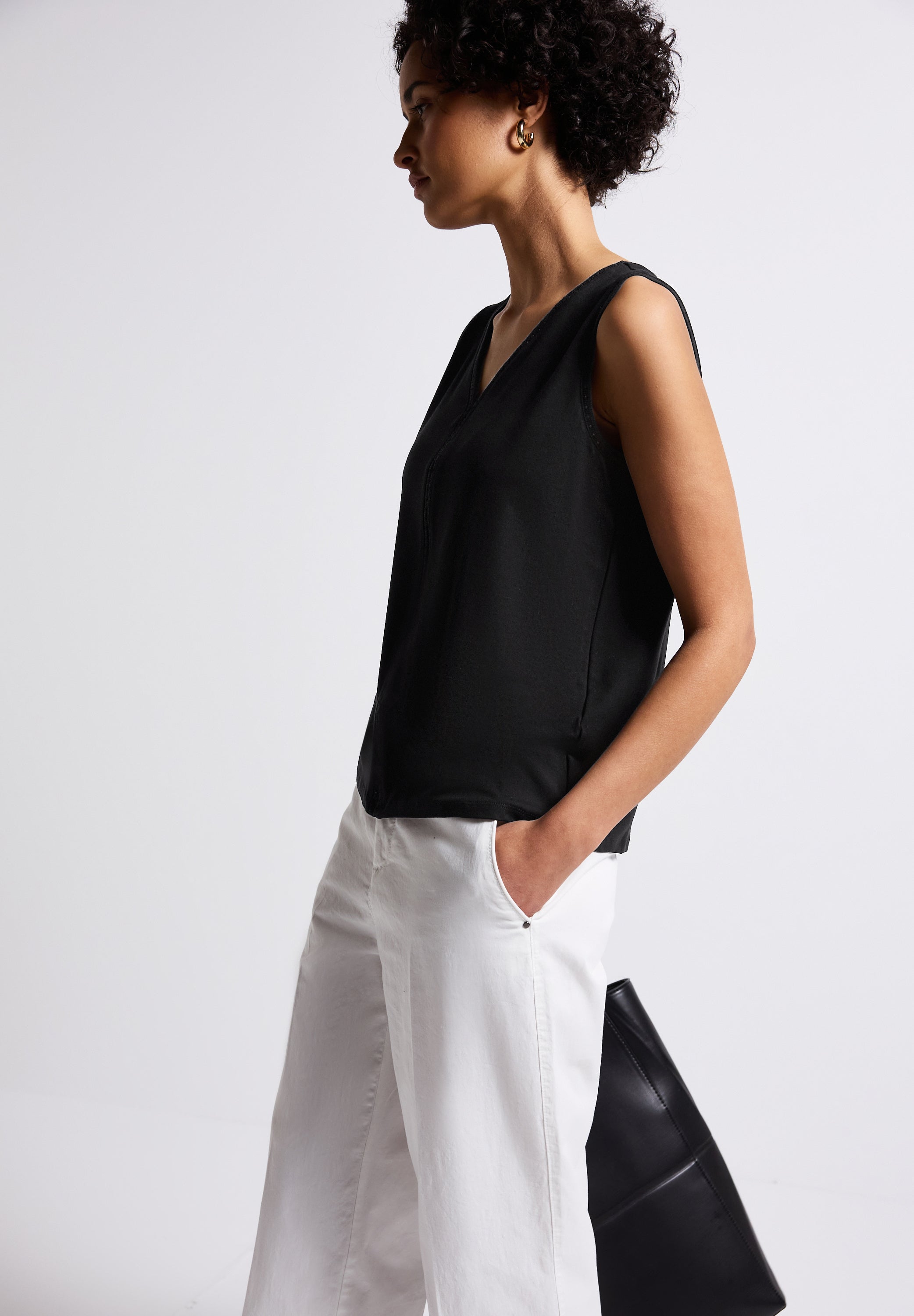 Jersey-Top mit Häkeldetails