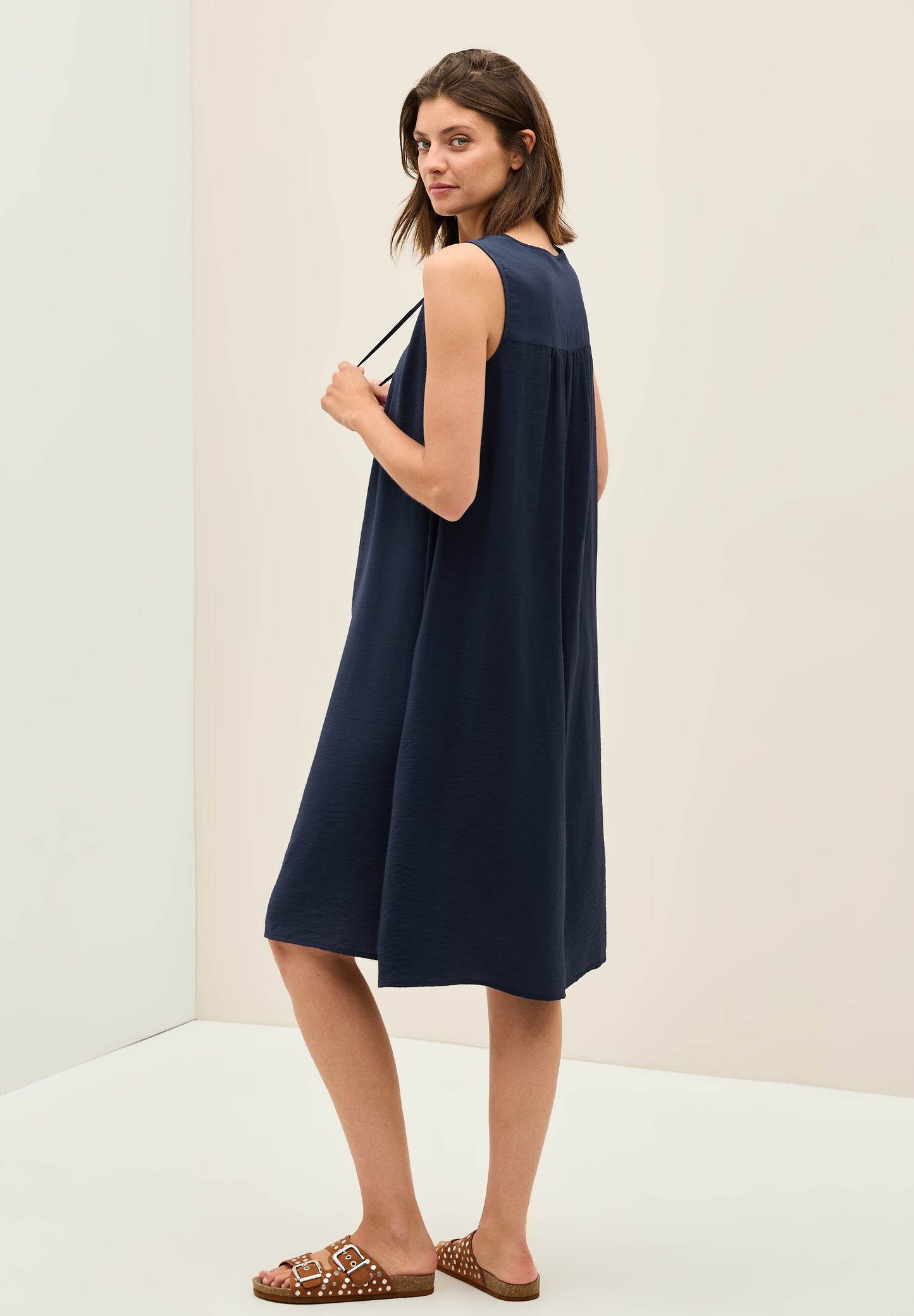 Kleid in Unifarbe