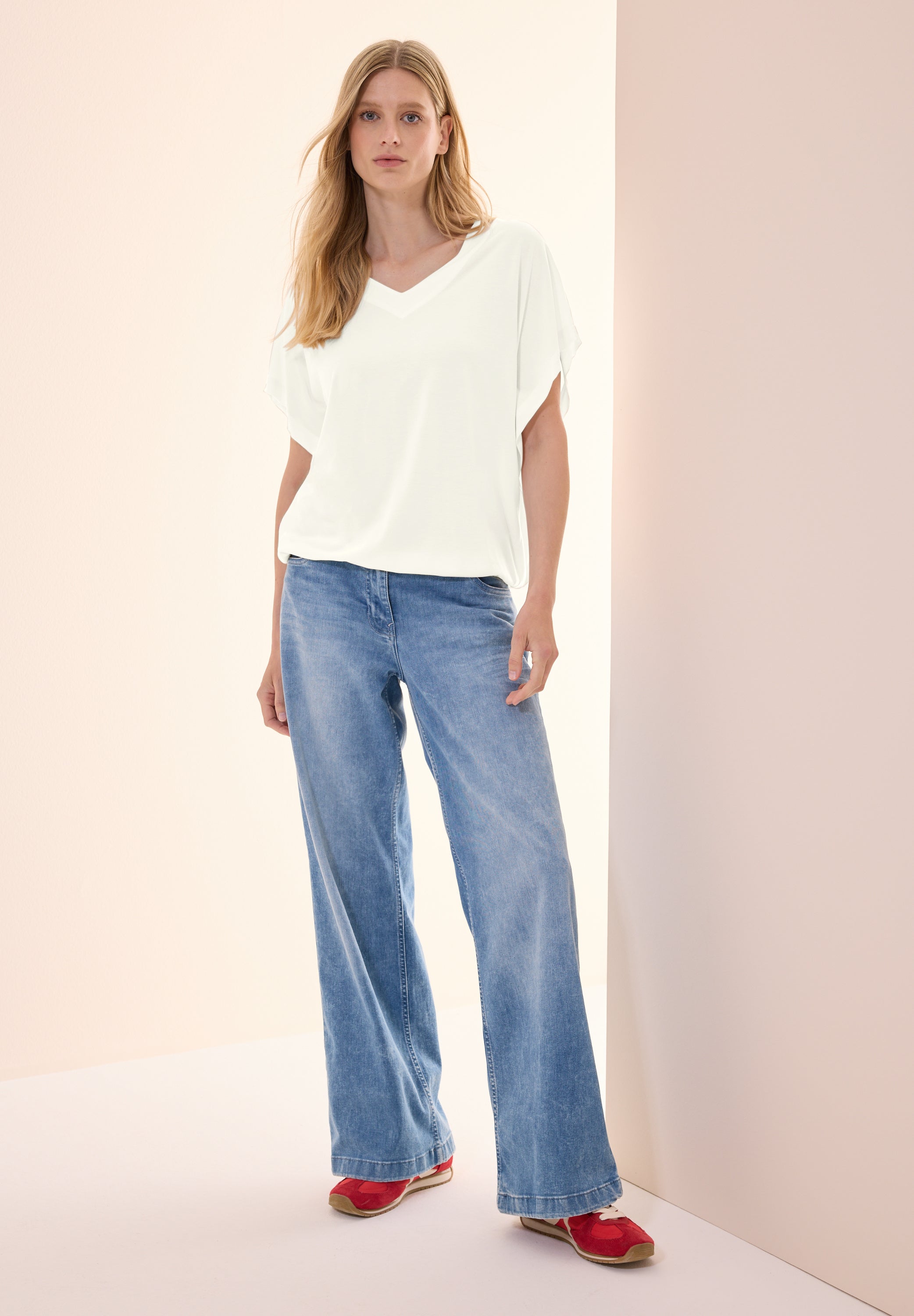 Lässiges V-Neck Shirt