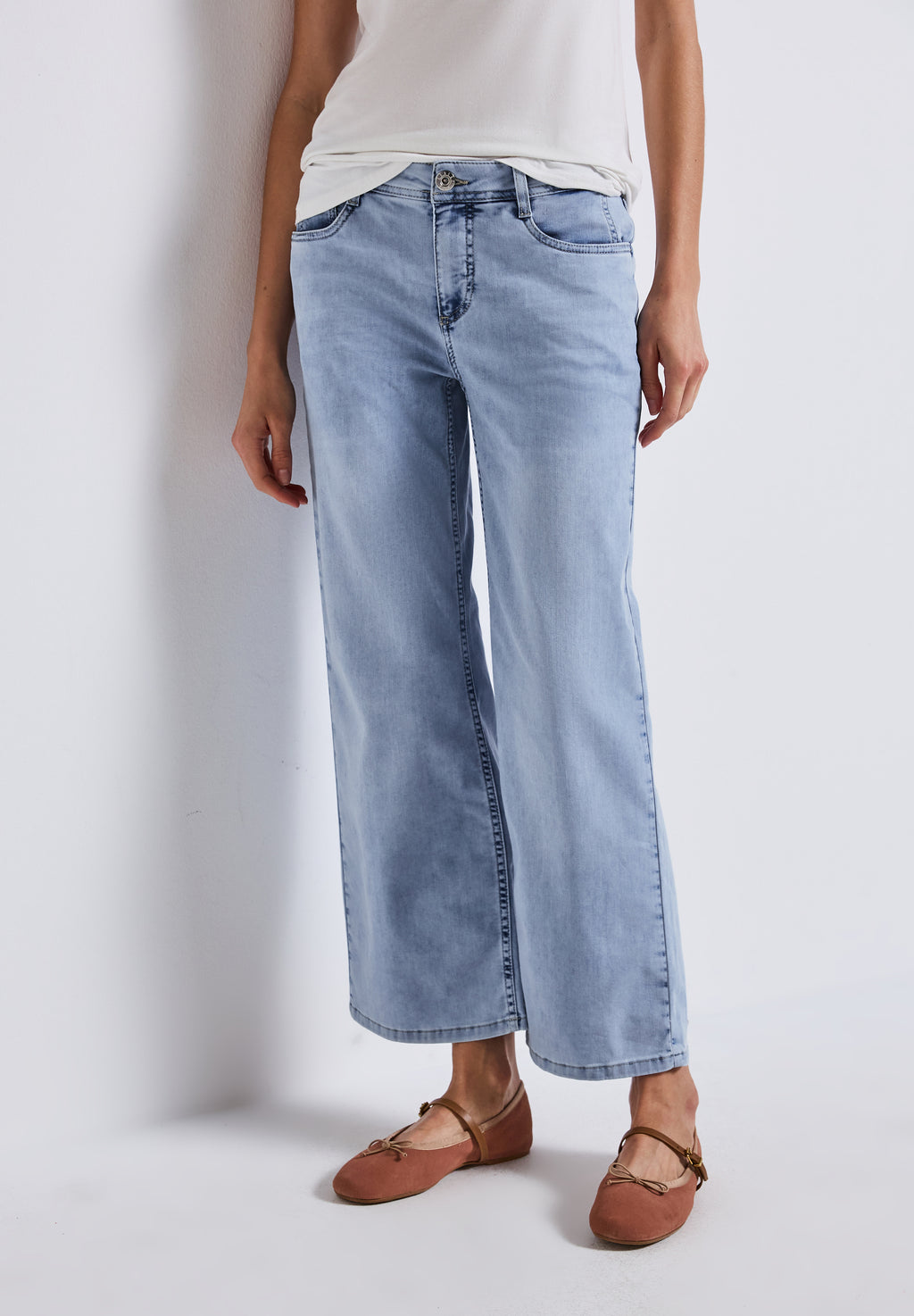 Wide Leg Jeans