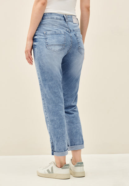 Jeans mit Turn-Up Detail