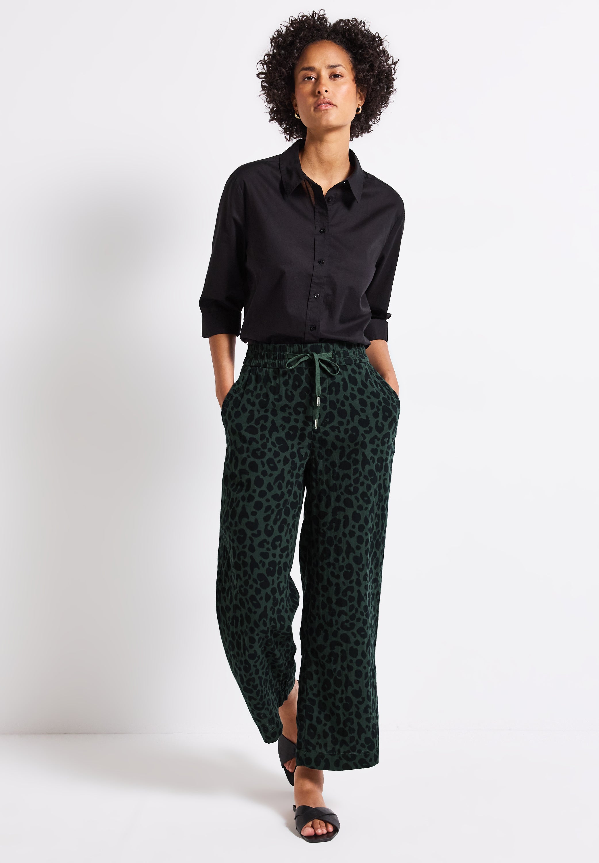 Gemusterte Musselin Hose