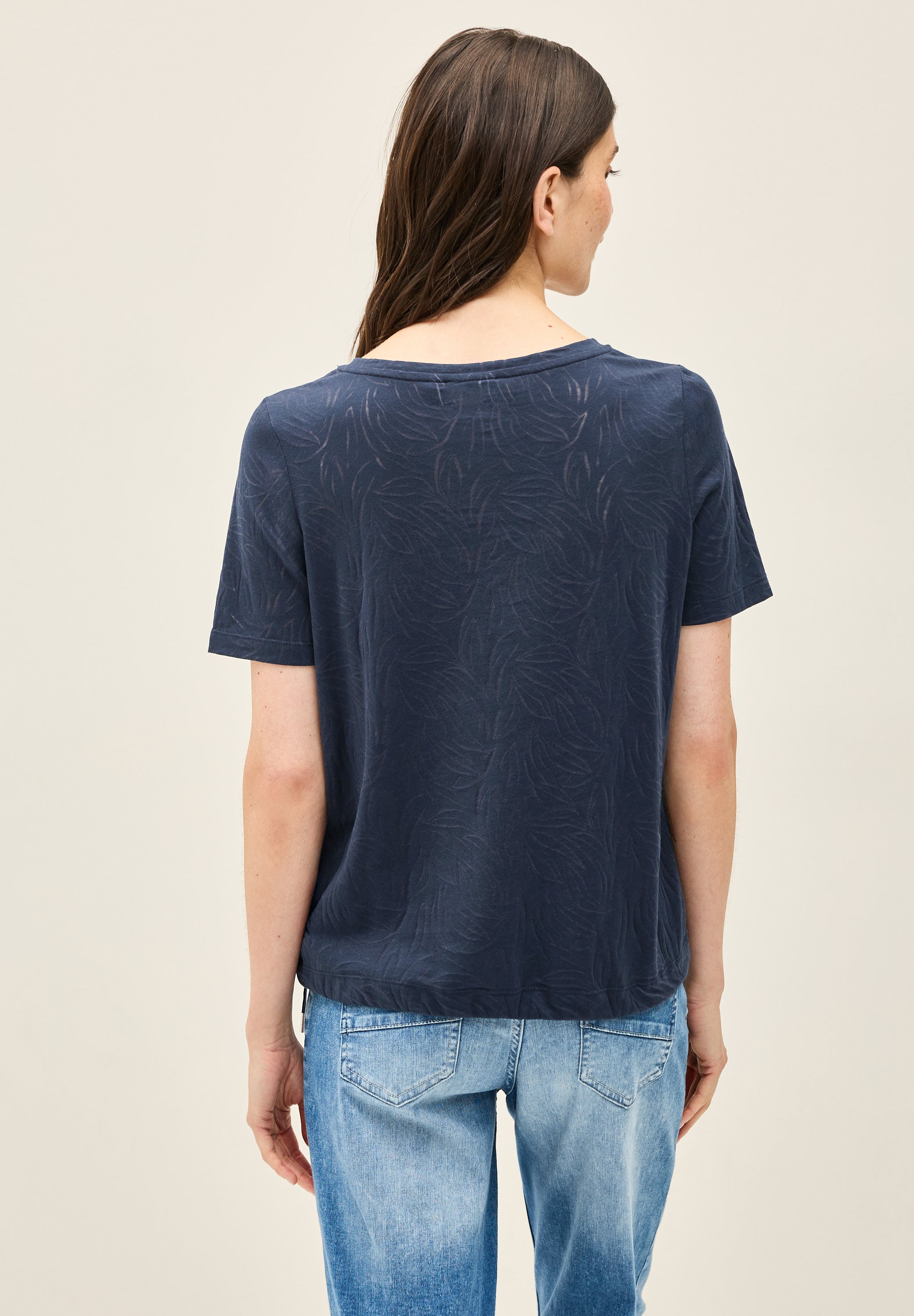 T-Shirt mit Schmucksteinen