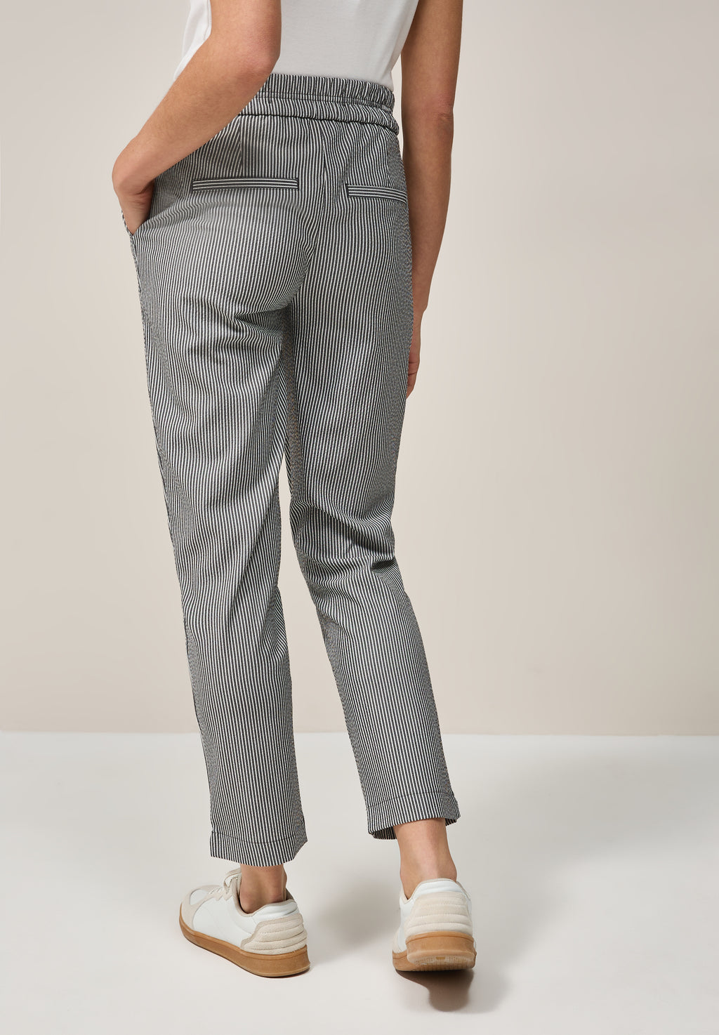 Gestreifte Seersucker Hose