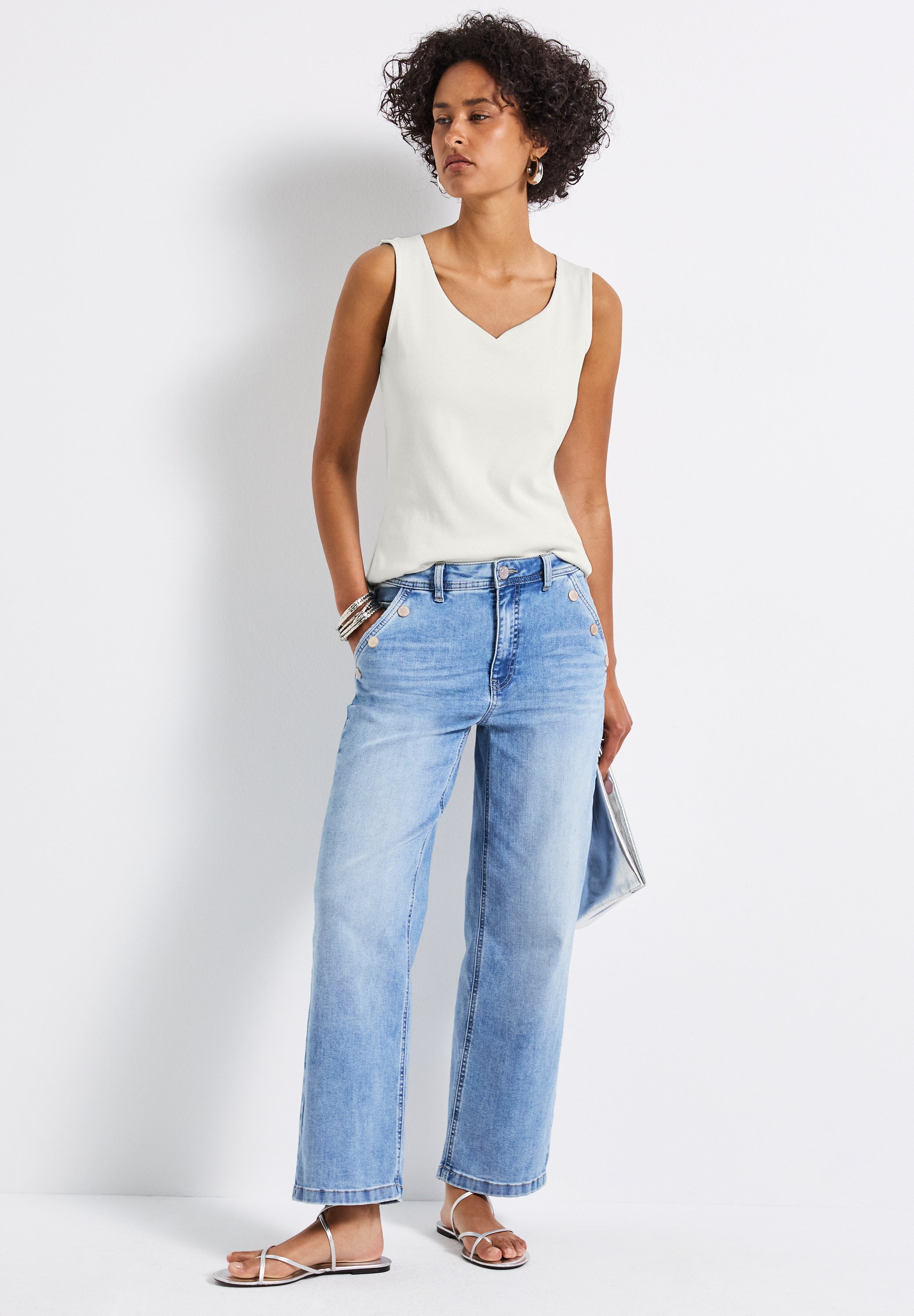 Top mit Herzausschnitt