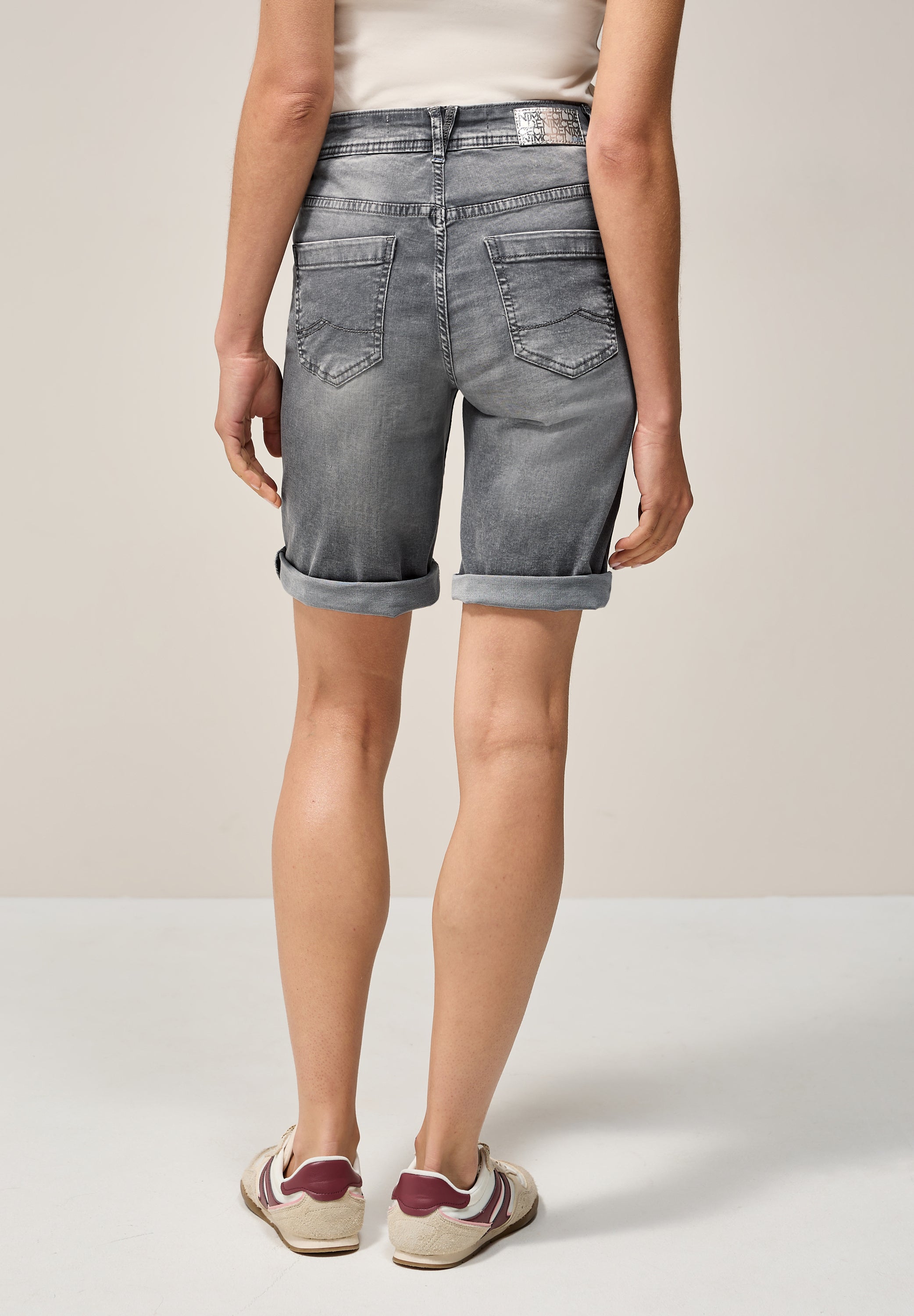 Casual Fit Jeansshorts