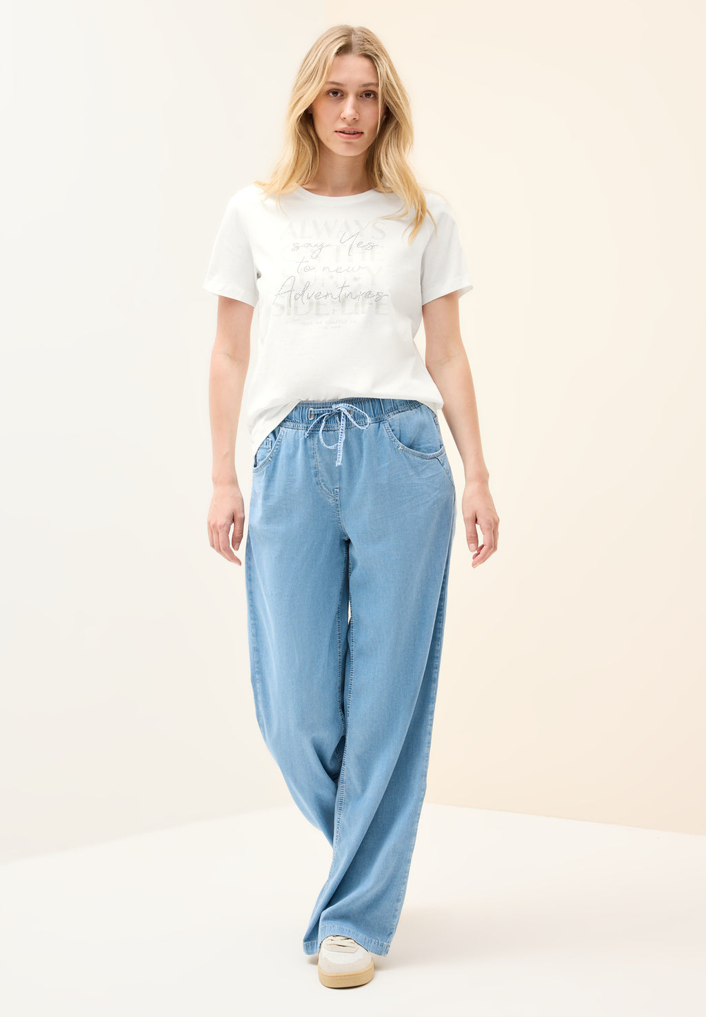 Shirt mit Wording Artwork