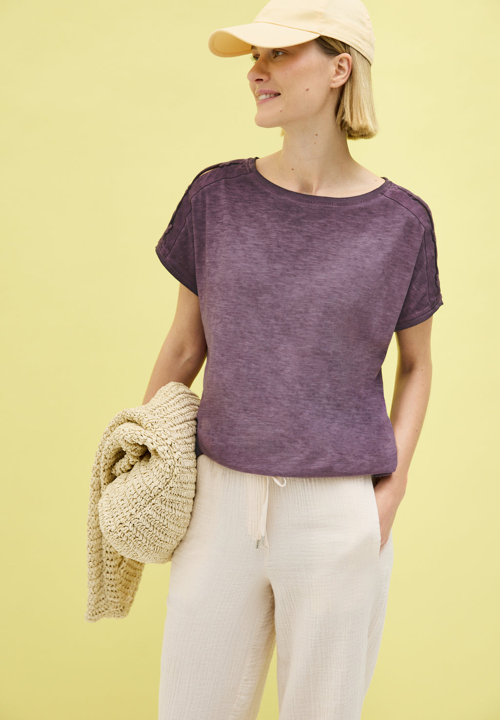 T-Shirt mit Knopfdetail