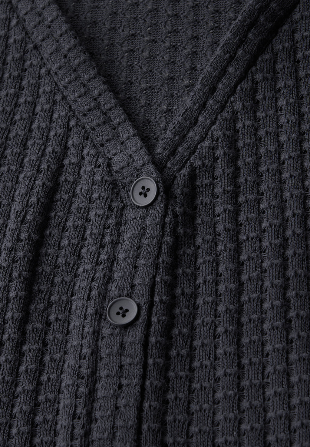 Strukturtop mit Knopfleiste