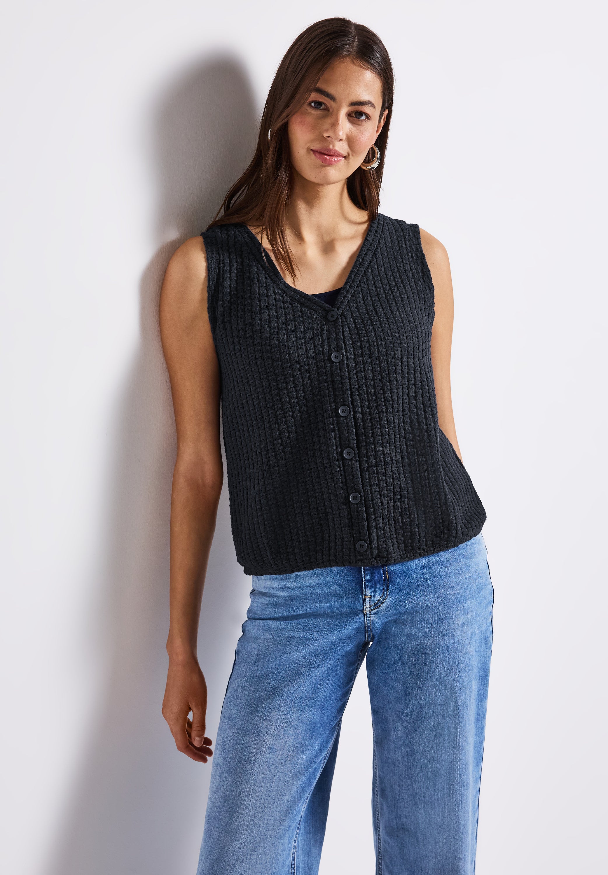 Strukturtop mit Knopfleiste