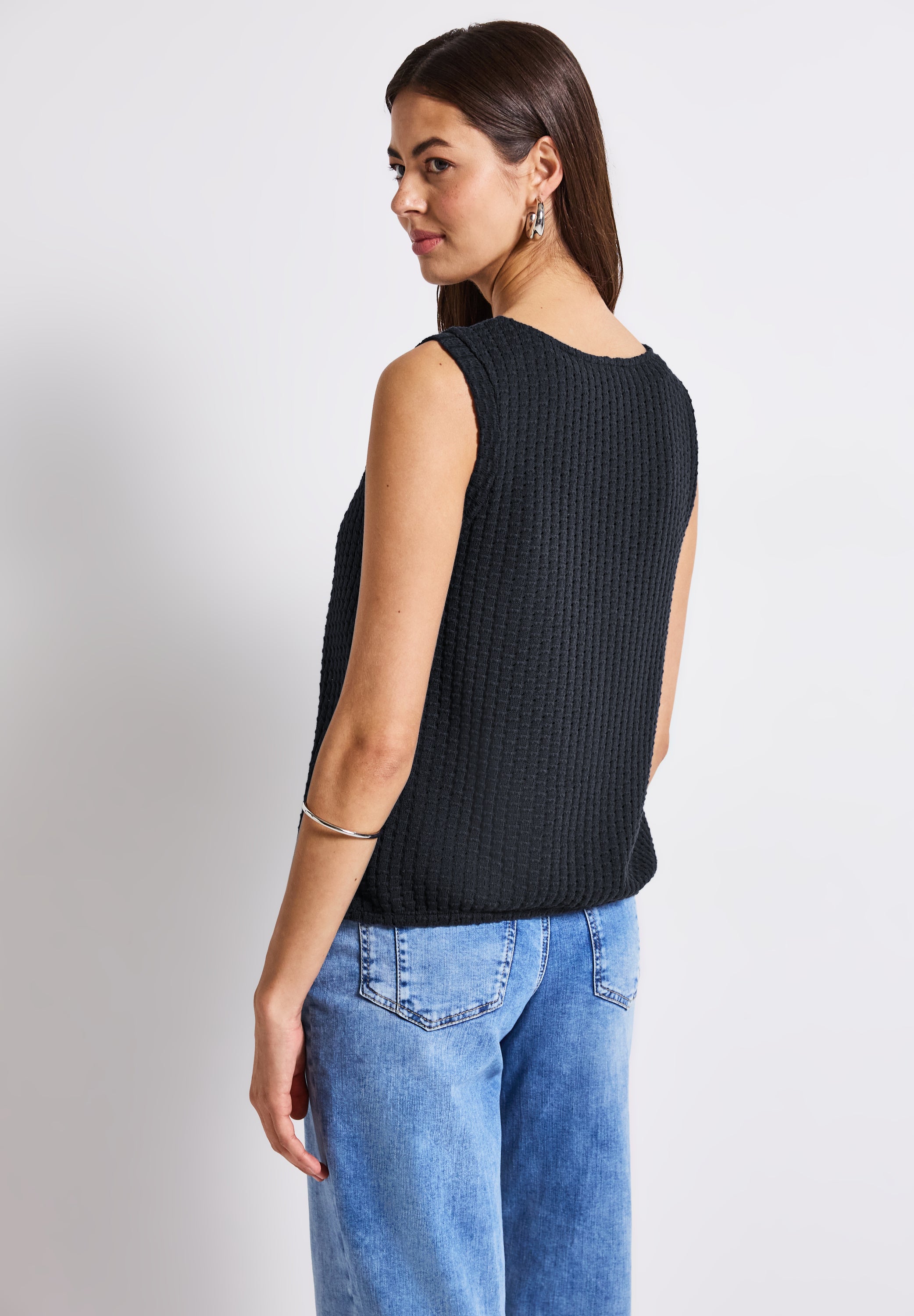 Strukturtop mit Knopfleiste