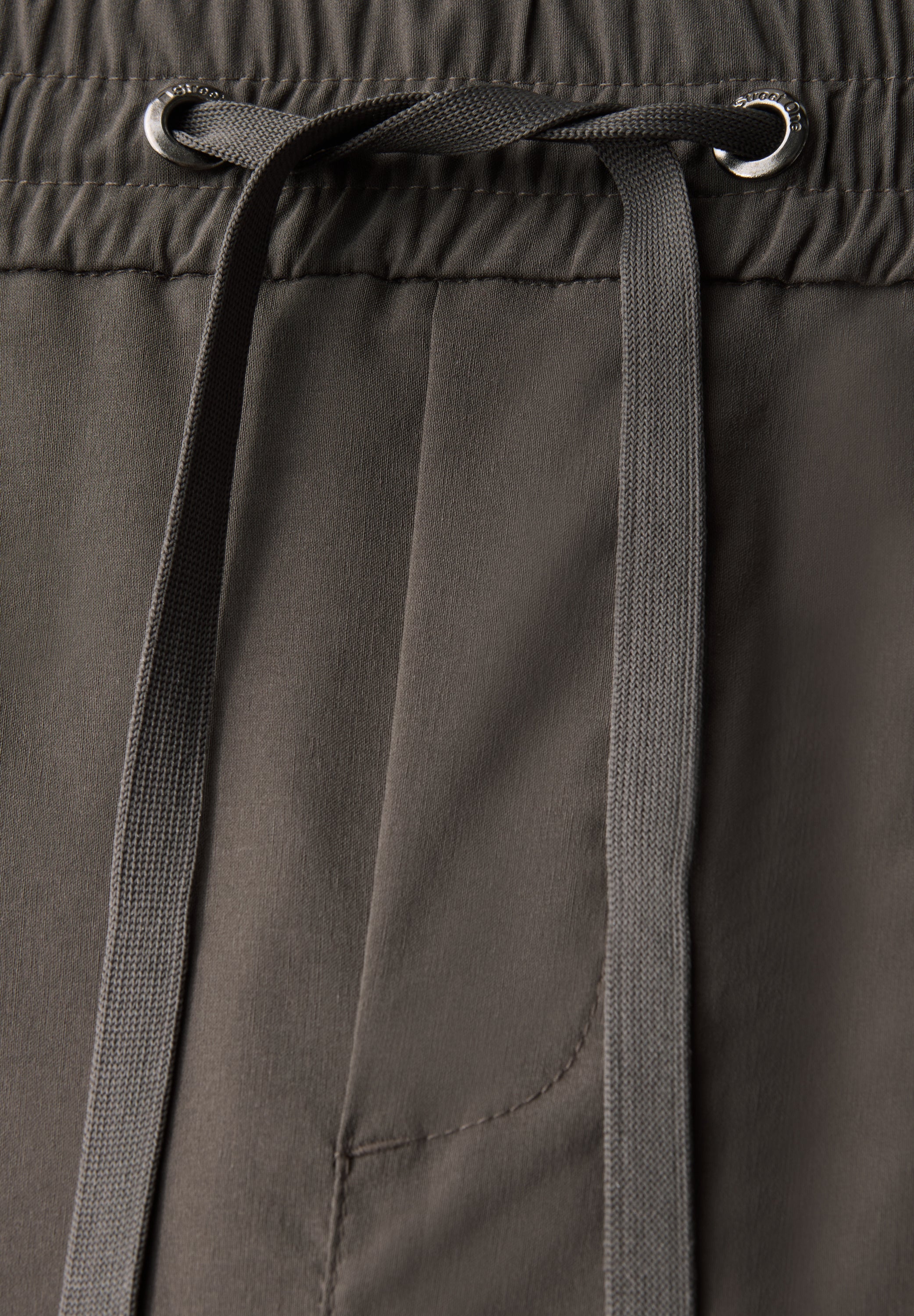 Casual Fit Hose mit Turn-Up