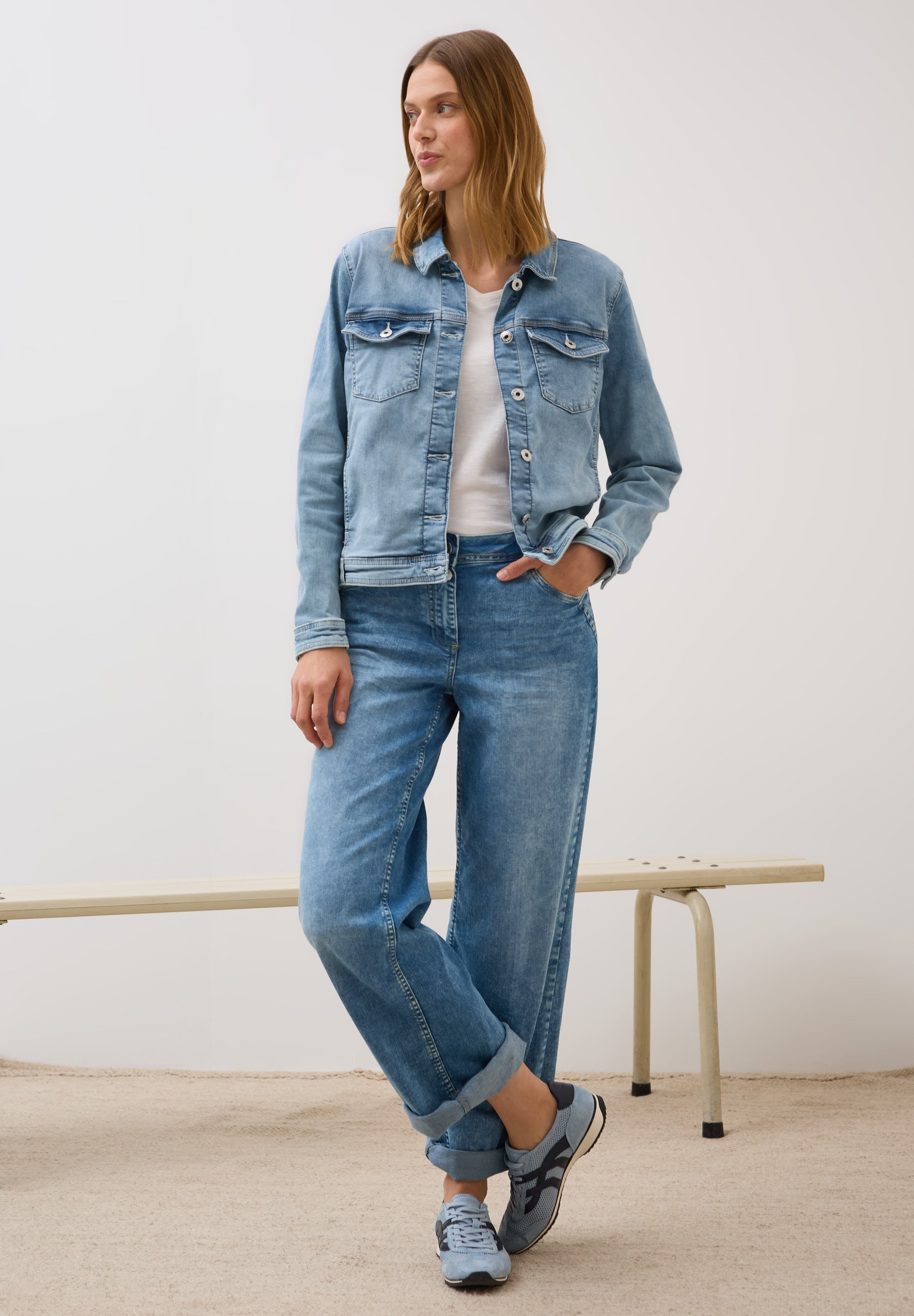 Jeansjacke mit Knopfleiste