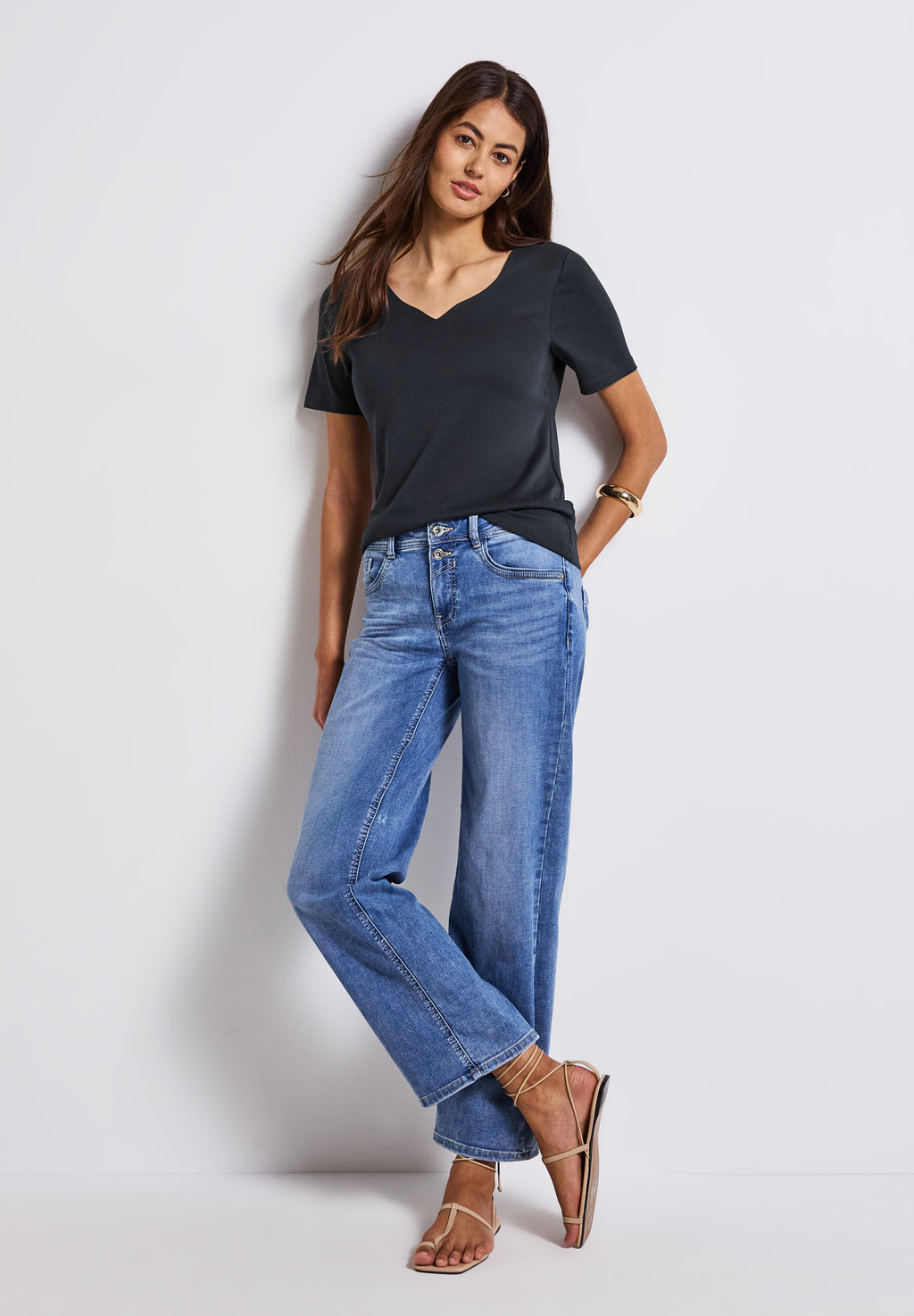 T-Shirt mit Herzausschnitt