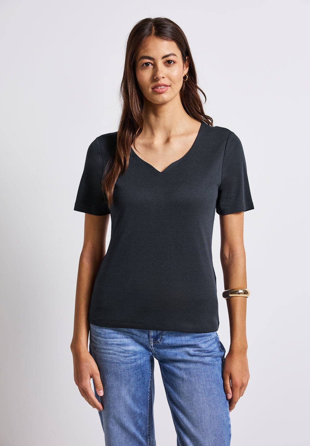 T-Shirt mit Herzausschnitt