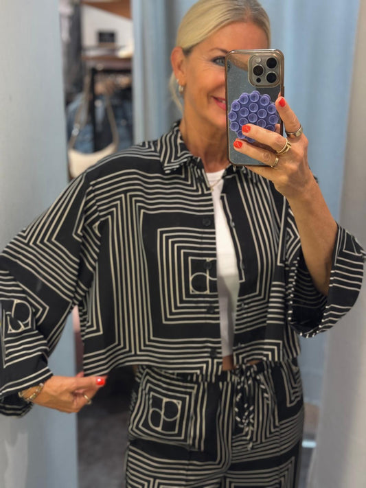 Bluse | Geo Chic