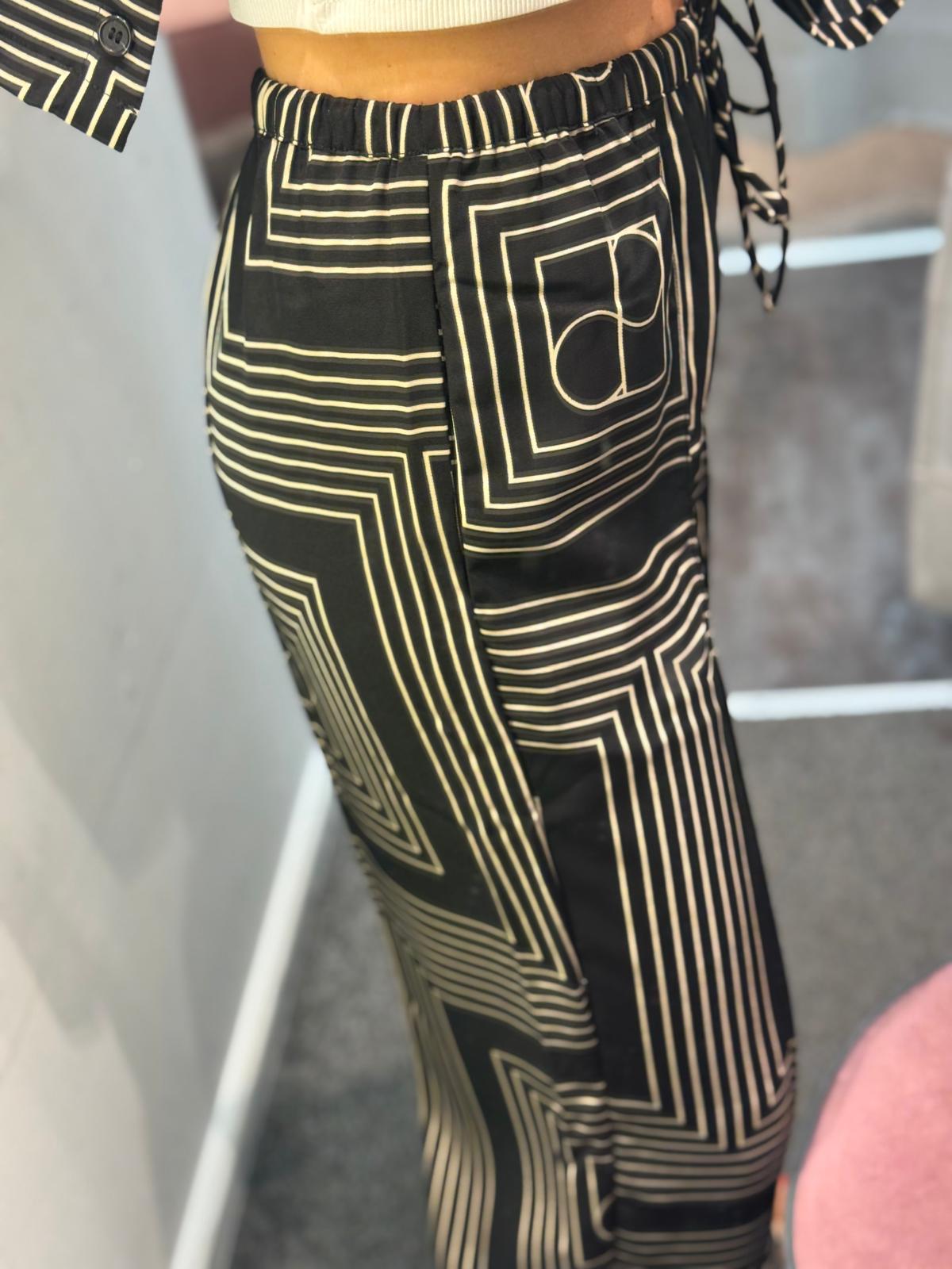 Hose | Geo Chic