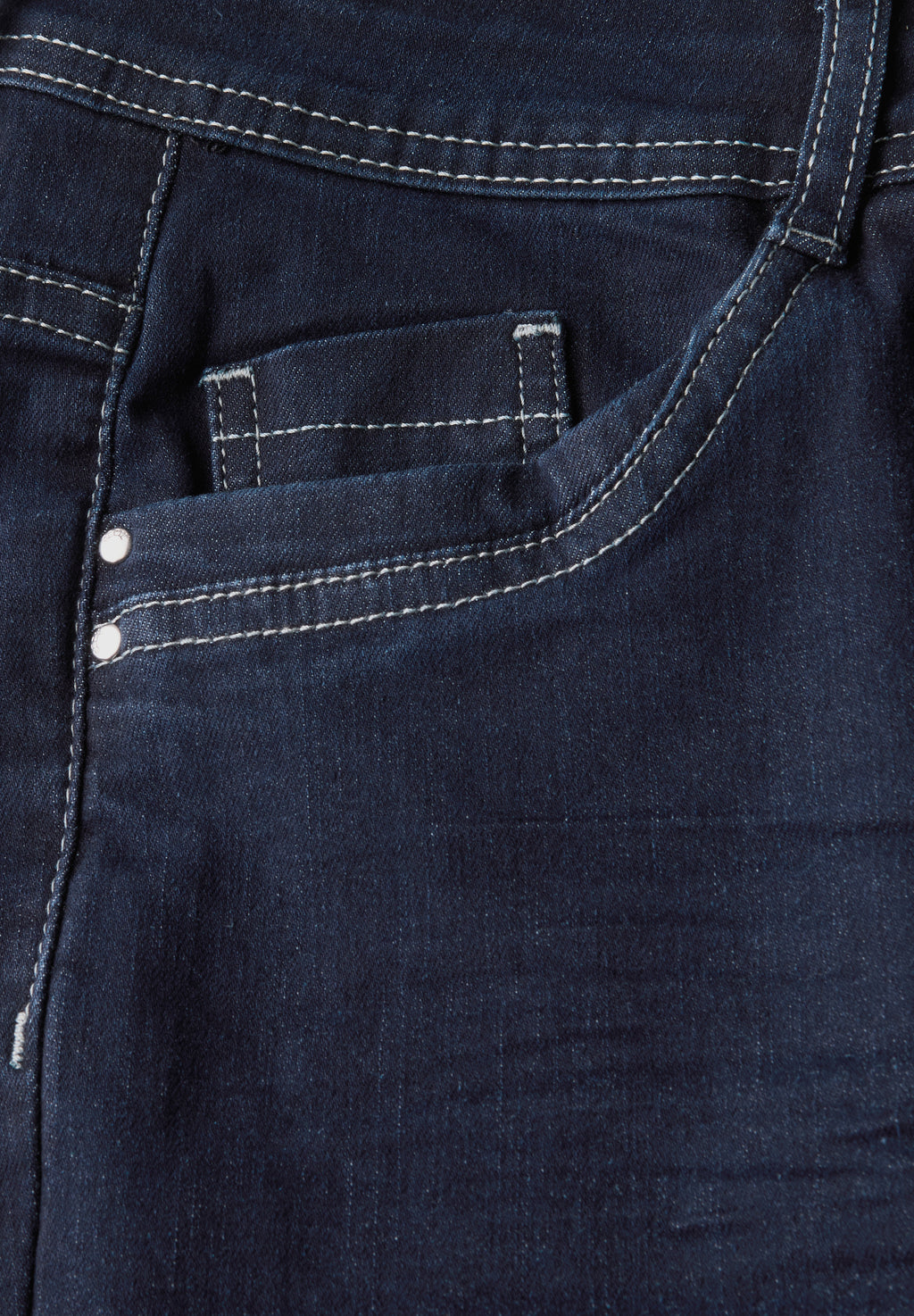 Rinsed Straight Leg Jeans