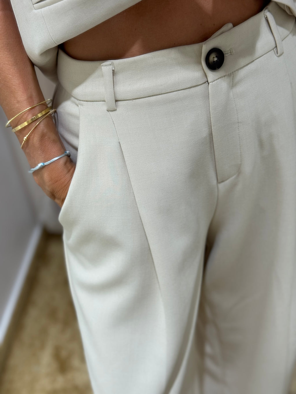 Da. Hosen | Rosina Michelle