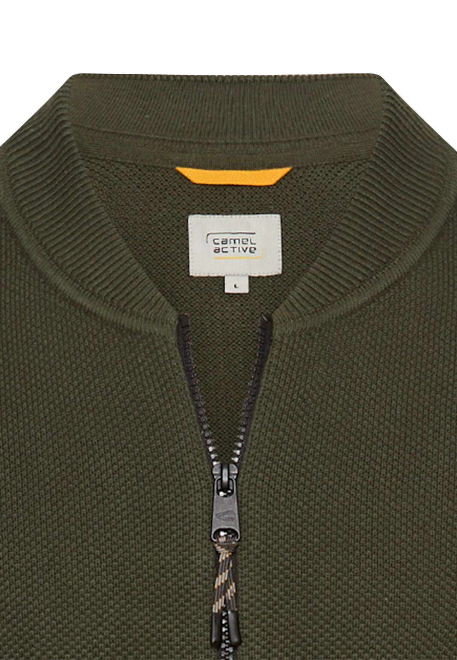 Strickjacke im Bomberstil