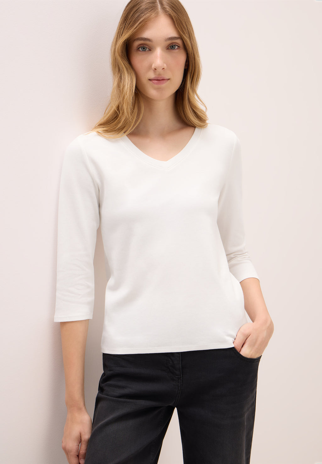 Basic V-Neck Shirt