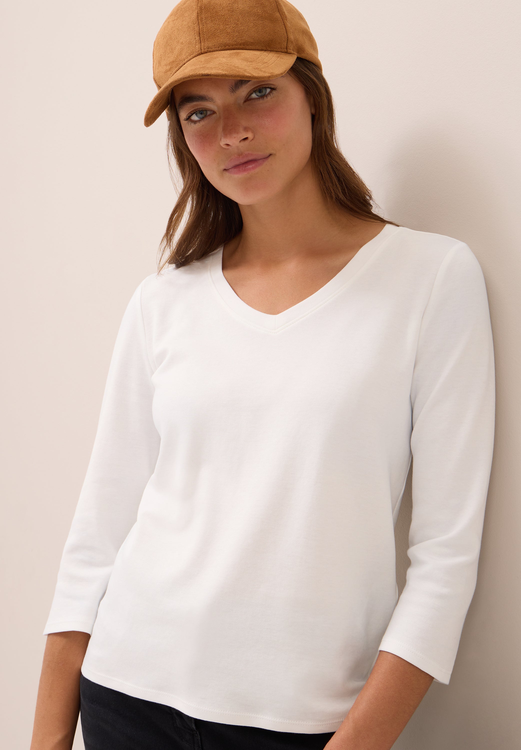 Basic V-Neck Shirt