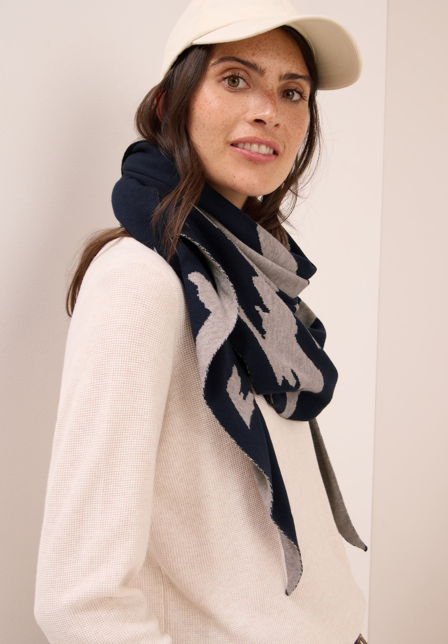 Gemustertes Dreieckstuch