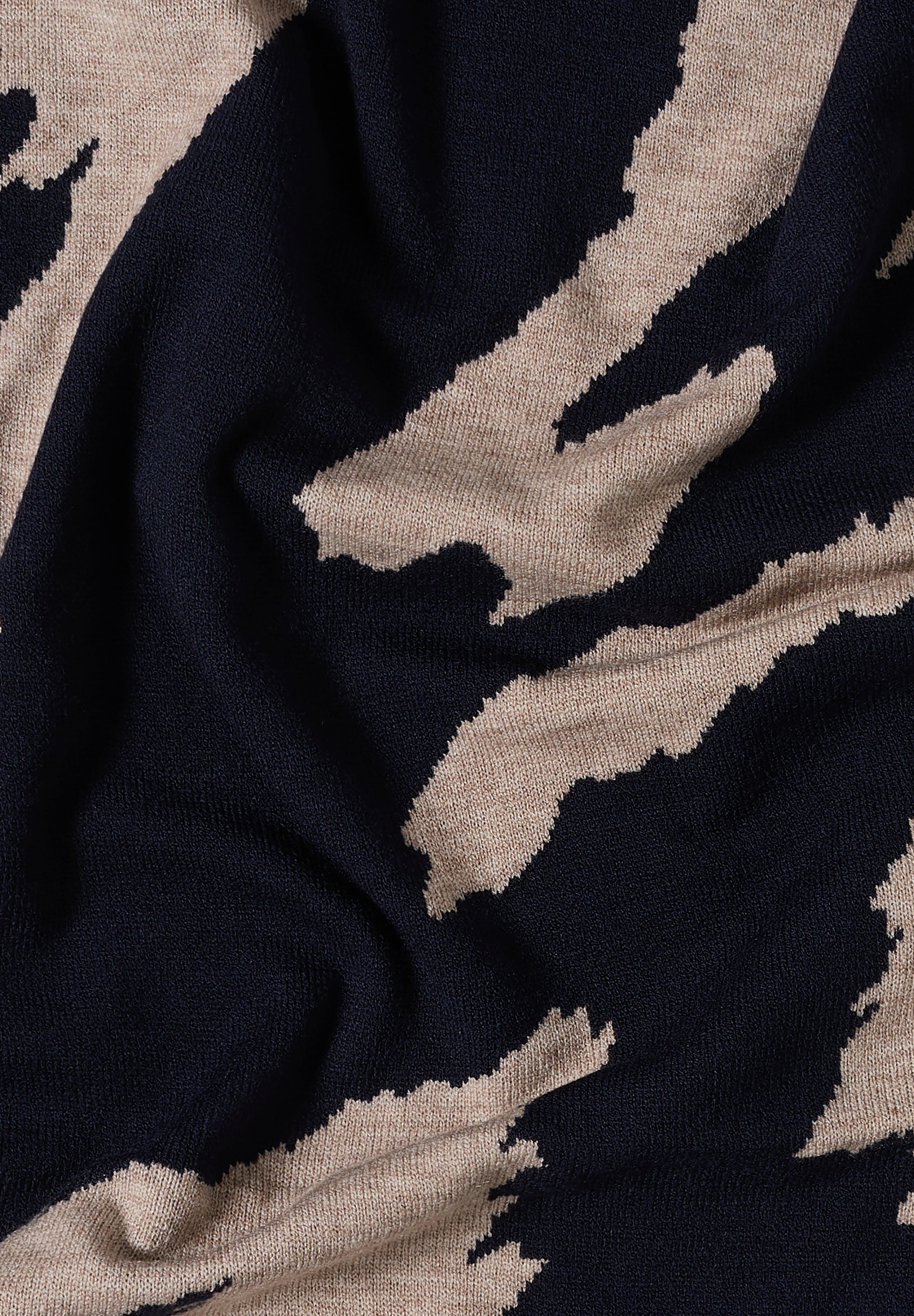 Gemustertes Dreieckstuch