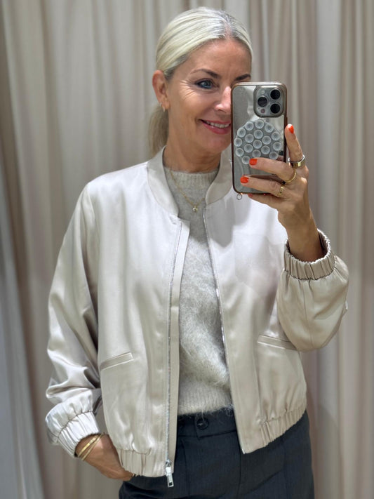 Indoor-Jacke
