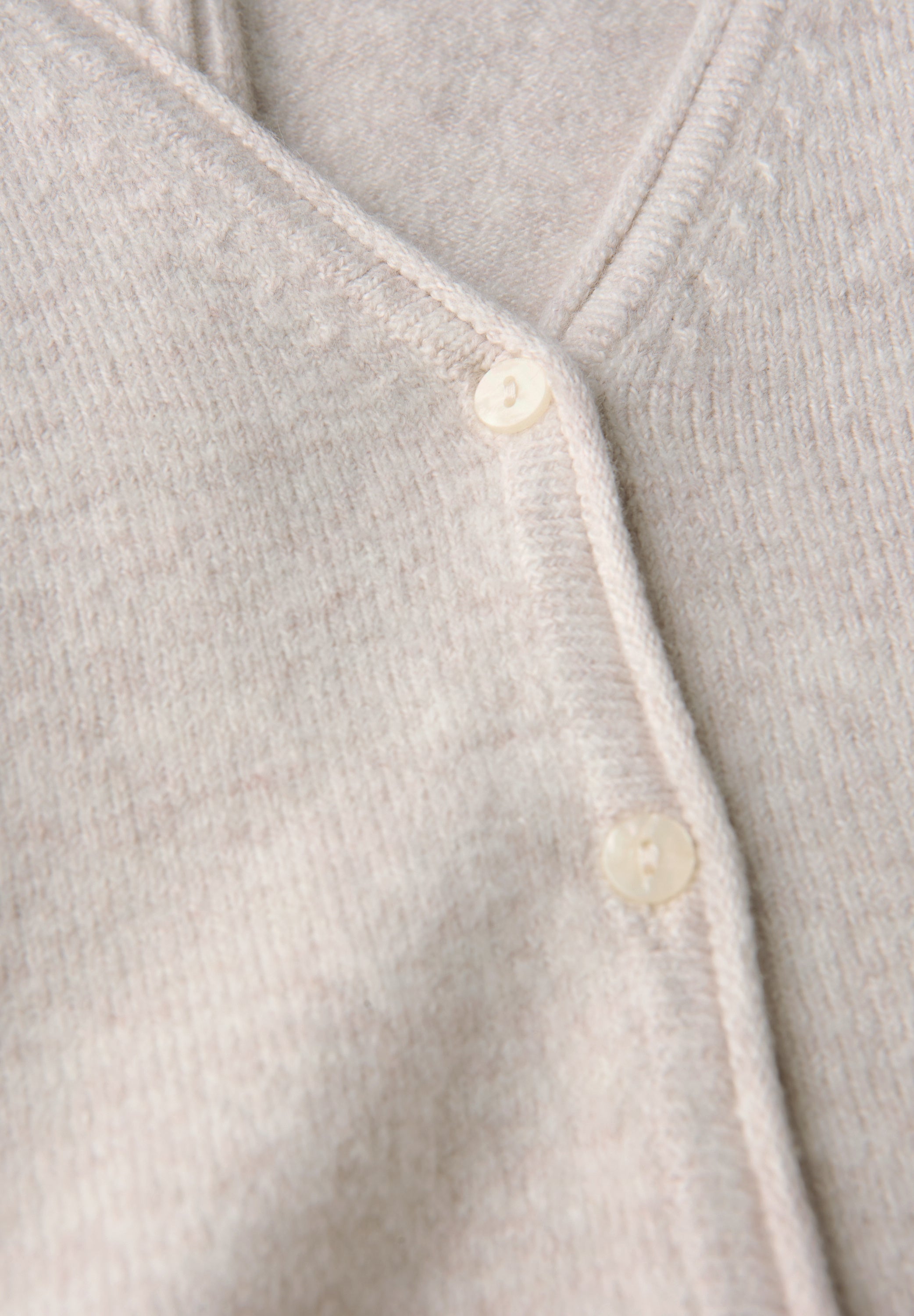 Kurzer Cardigan