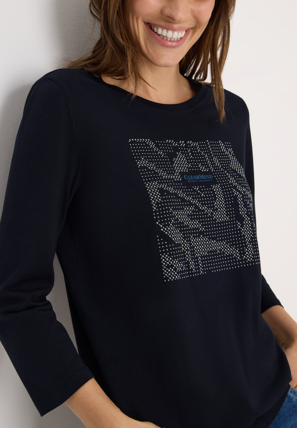 Shirt mit Schmucksteinen