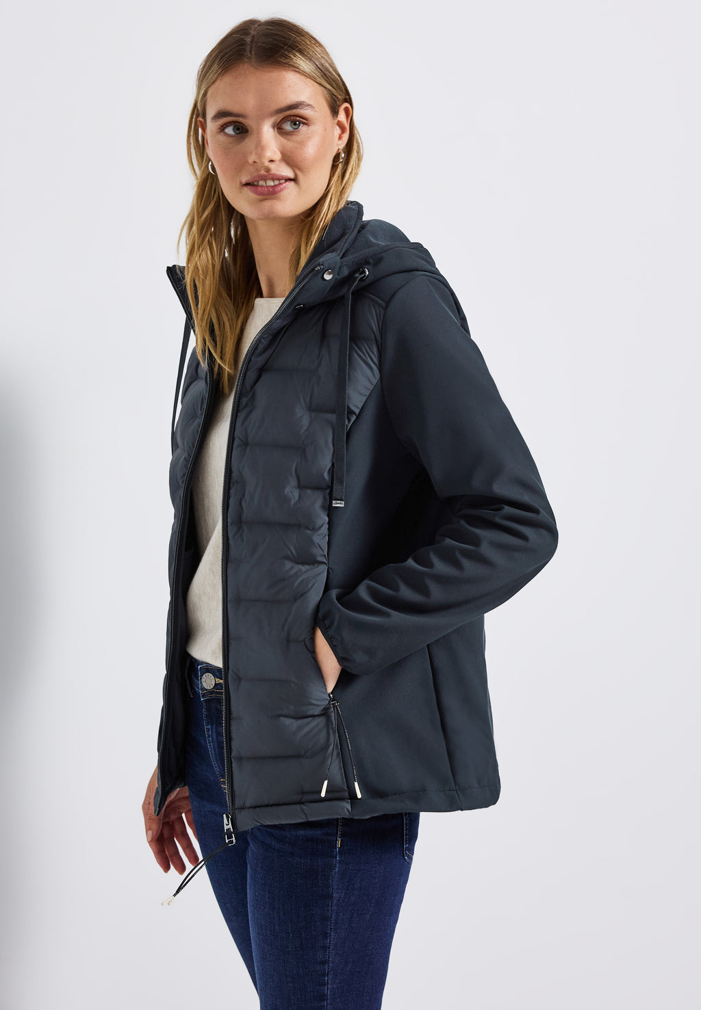 Strukturmix Softshelljacke