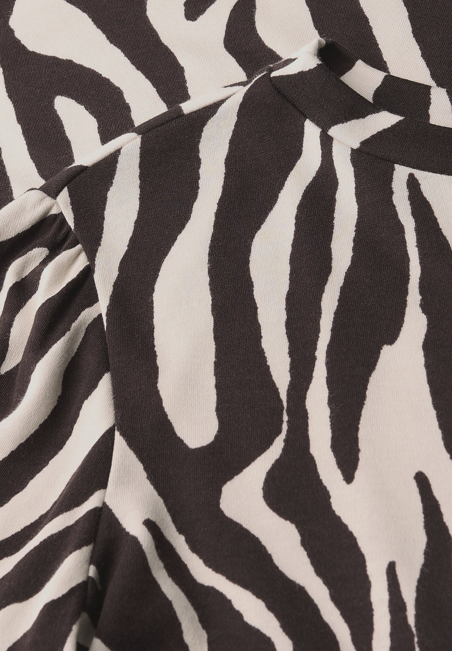 Basic T-Shirt mit Raffung