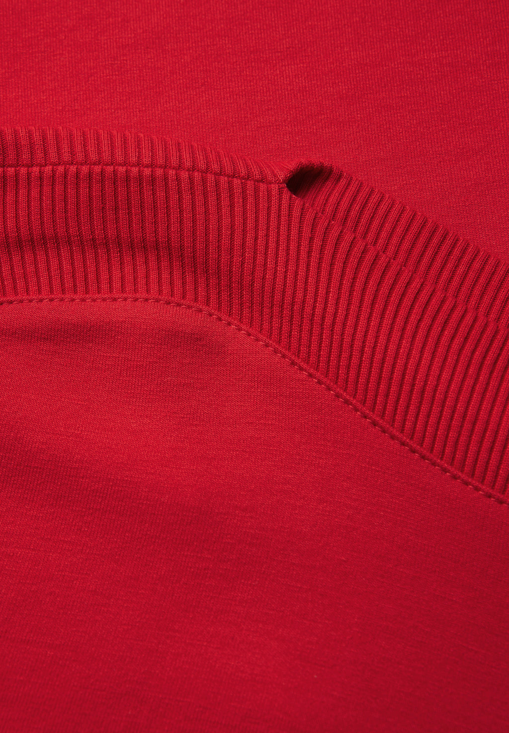 Shirt mit U-Boot-Ausschnitt