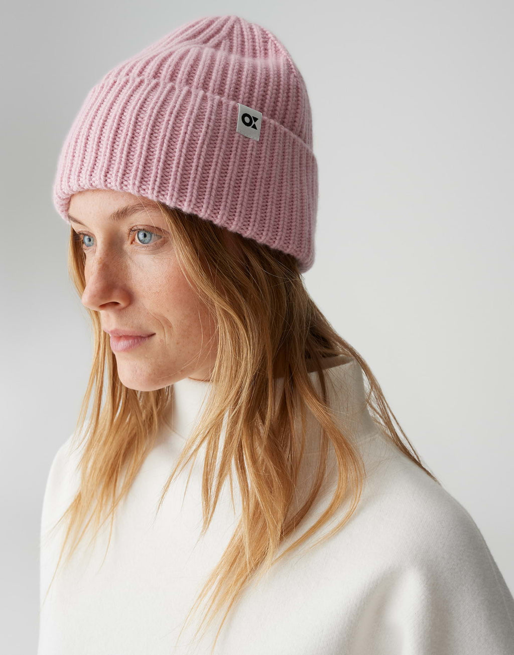 Adesi cap