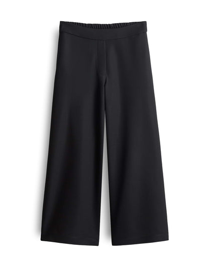 Cenya cropped wide