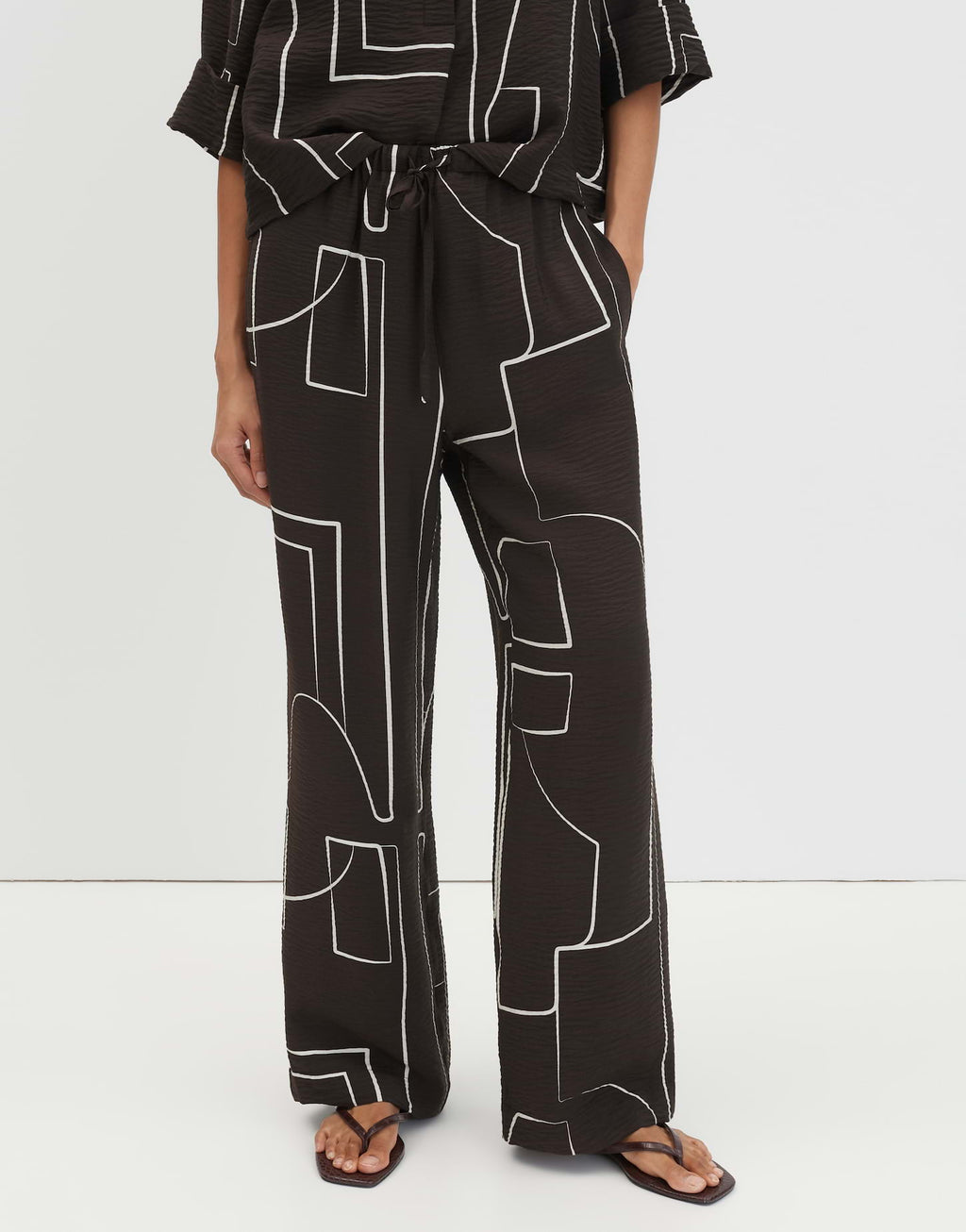 Hose | Cevil graphic