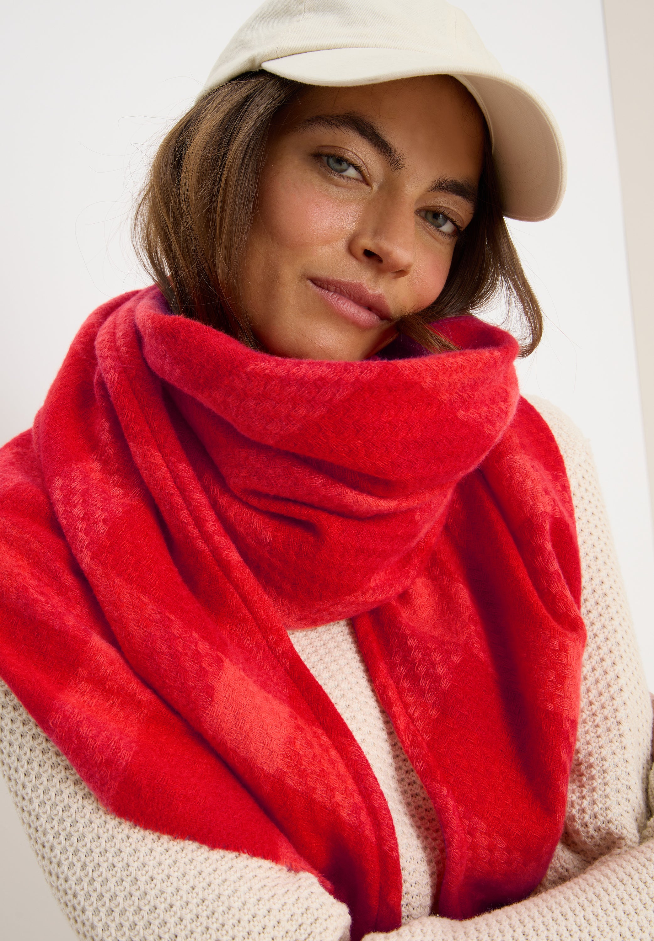 Kariertes Dreieckstuch