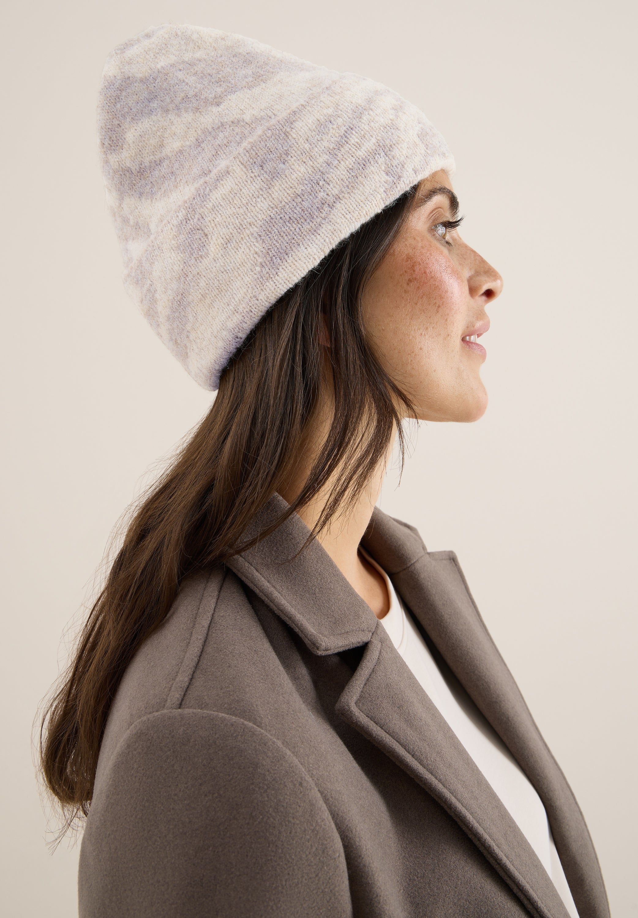 Beanie mit Zebramuster